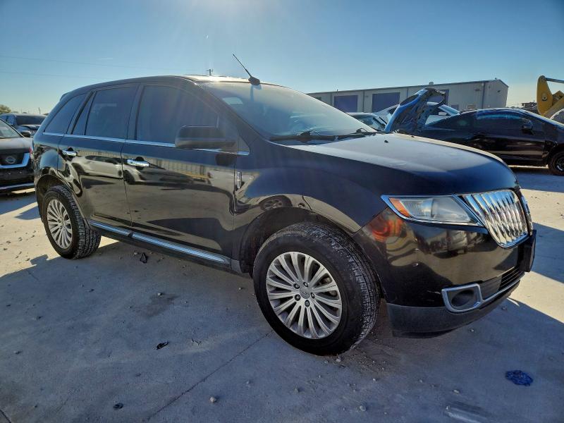 Фото 4 с аукциона – 2013 LINCOLN MKX с VIN 2LMDJ6JK6DBL21563