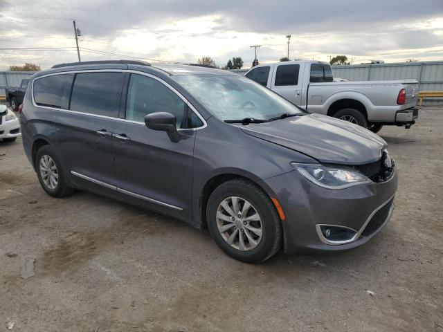 Photo 4 from auction – 2017 CHRYSLER PACIFICA T with VIN 2C4RC1BG2HR621546