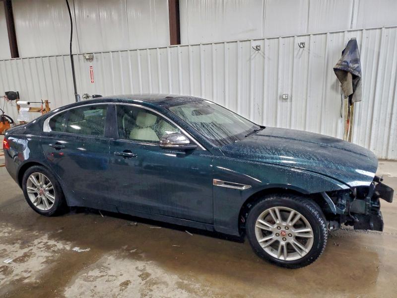Photo 4 from auction – 2017 JAGUAR XE PREMIUM with VIN SAJAJ4BN3HA968764