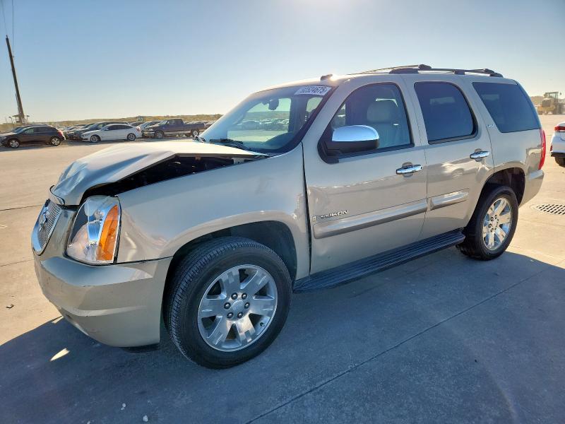 GMC YUKON 2007 with VIN 1GKFC130X7R377321 - Photo from auction