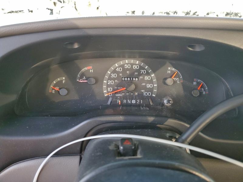 Photo 8 from auction – 1999 FORD ECONOLINE with VIN 1FDXE40S2XHA23165