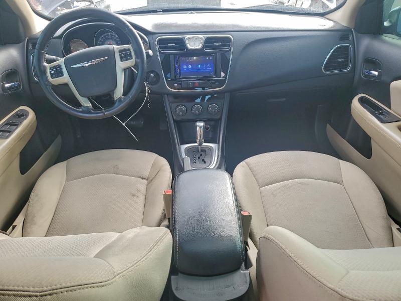 Photo 8 from auction – 2012 CHRYSLER 200 TOURIN with VIN 1C3CCBBG1CN152858