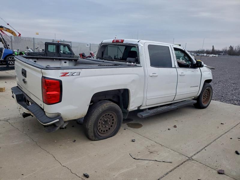 Photo 3 from auction – 2018 CHEVROLET SILVERADO with VIN 3GCUKREC0JG111227