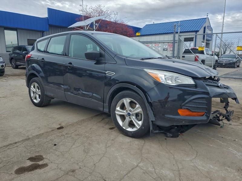 Photo 4 from auction – 2016 FORD ESCAPE S with VIN 1FMCU0F71GUA08919