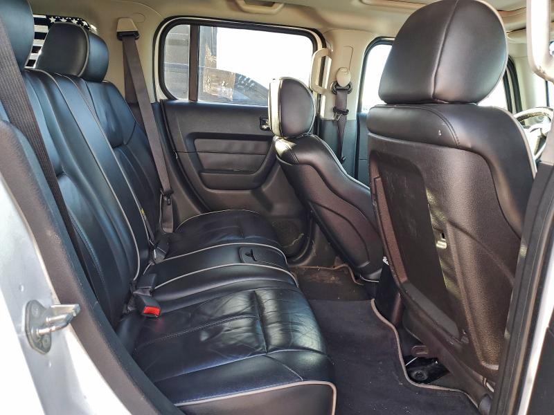 Photo 11 from auction – 2007 HUMMER H3 with VIN 5GTDN13E078109367