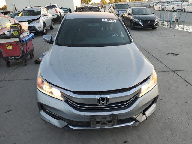 Photo 5 from auction – 2017 HONDA ACCORD with VIN 1HGCR2F50HA102696