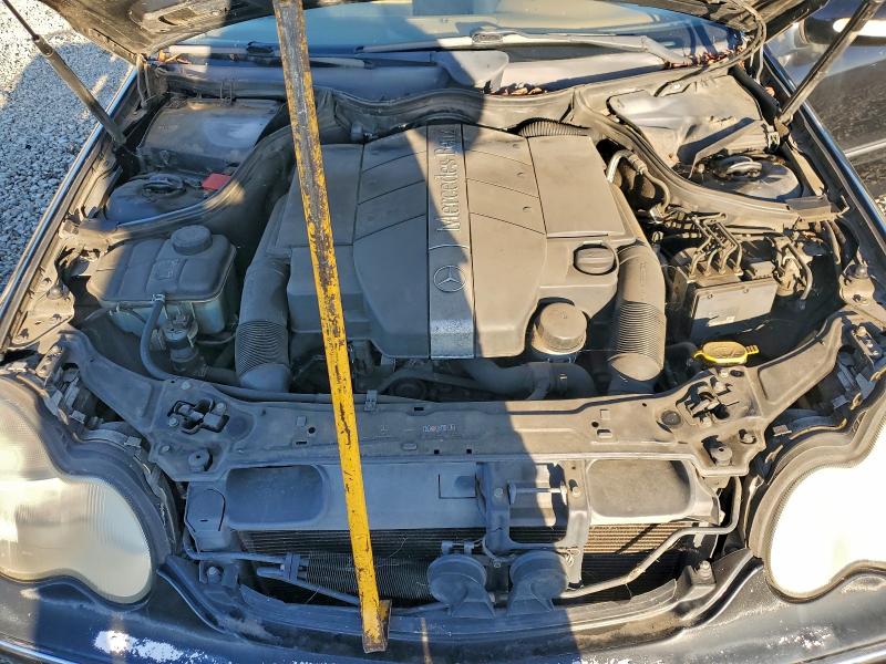 Photo 11 from auction – 2002 MERCEDES-BENZ C with VIN WDBRF61J12F250670