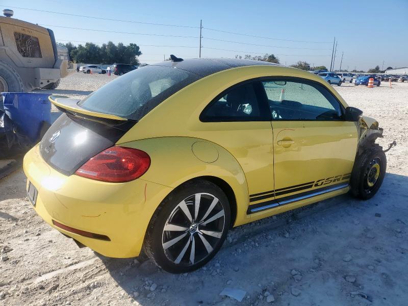 Photo 3 from auction – 2014 VOLKSWAGEN BEETLE TUR with VIN 3VWVS7AT4EM622569