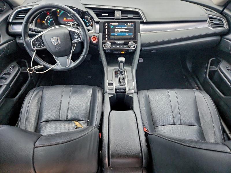 Photo 8 from auction – 2016 HONDA CIVIC EXL with VIN 2HGFC1F72GH652797