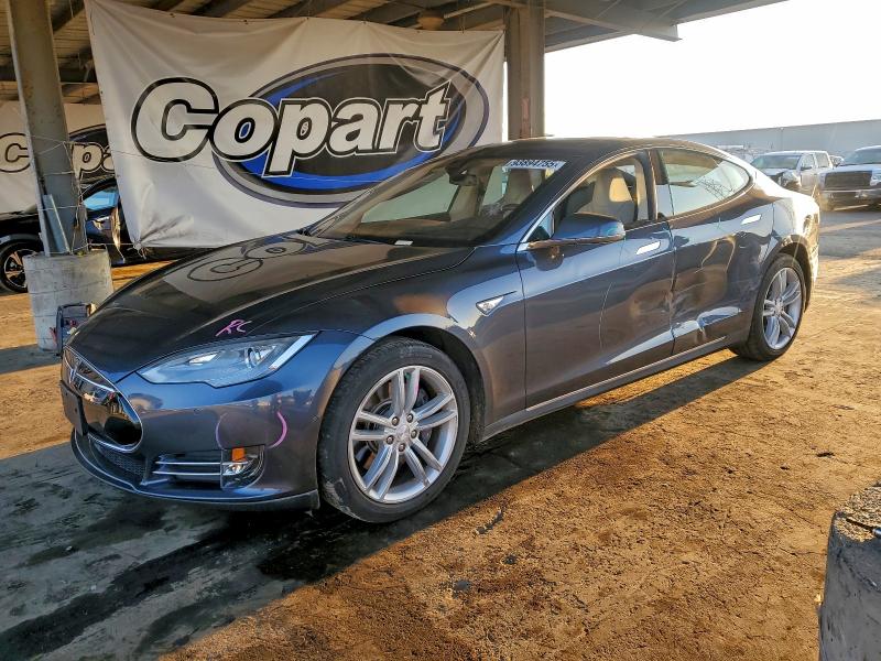 TESLA MODEL S 2014 with VIN 5YJSA1H15EFP52424 - Photo from auction
