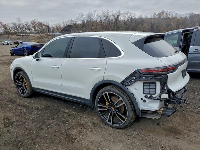 Photo 2 from auction – 2022 PORSCHE CAYENNE with VIN WP1AA2AY9NLA20088