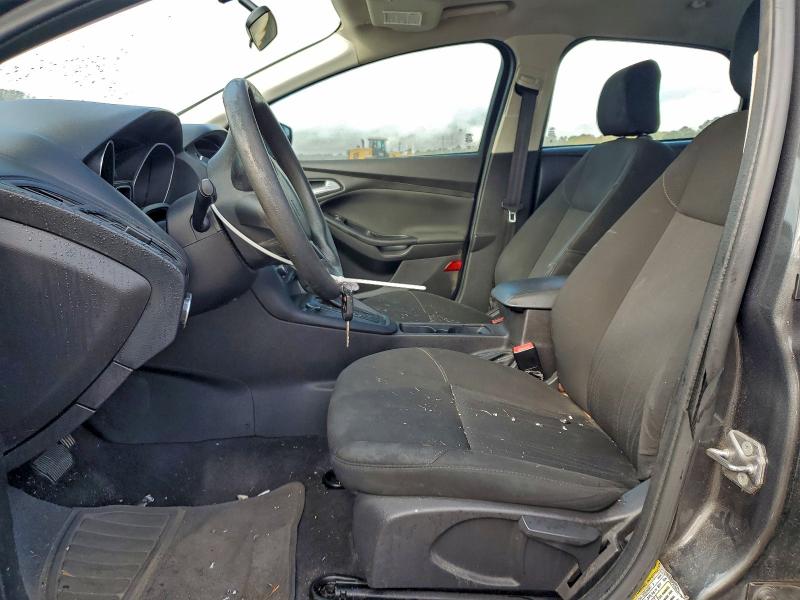 Photo 7 from auction – 2017 FORD FOCUS with VIN 1FADP3F29HL251784