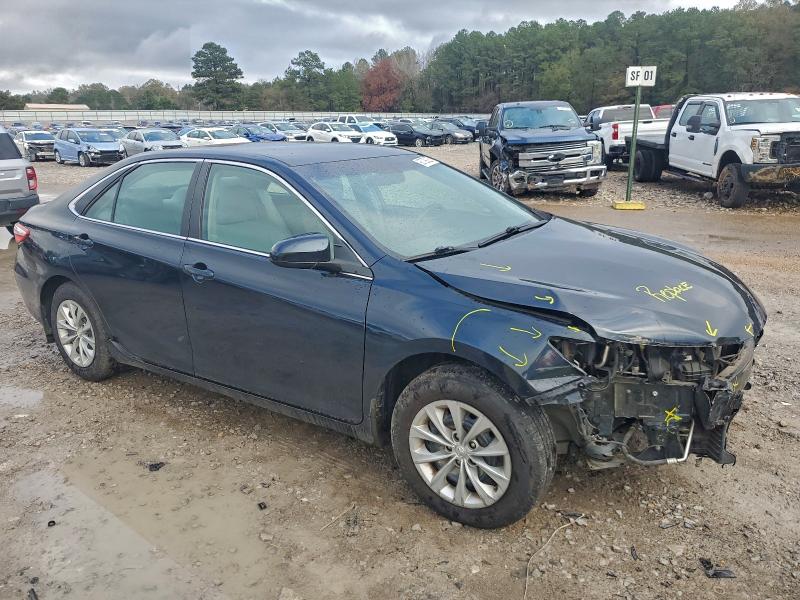 Photo 4 from auction – 2017 TOYOTA CAMRY LE with VIN 4T1BF1FK9HU380140
