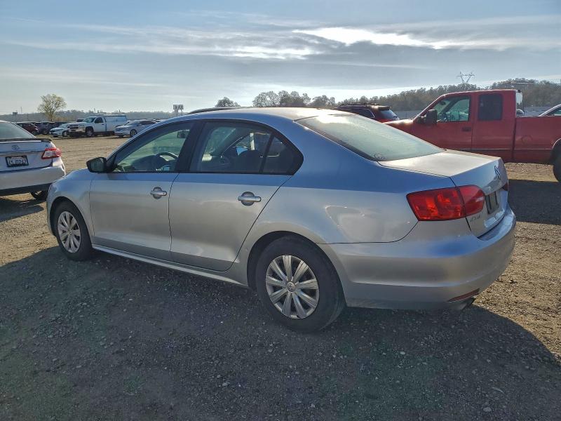 Photo 2 from auction – 2012 VOLKSWAGEN JETTA BASE with VIN 3VW2K7AJ8CM473985