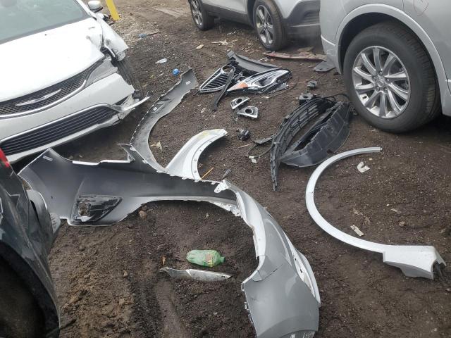 Photo 13 from auction – 2019 BUICK ENVISION E with VIN LRBFXCSA7KD106324