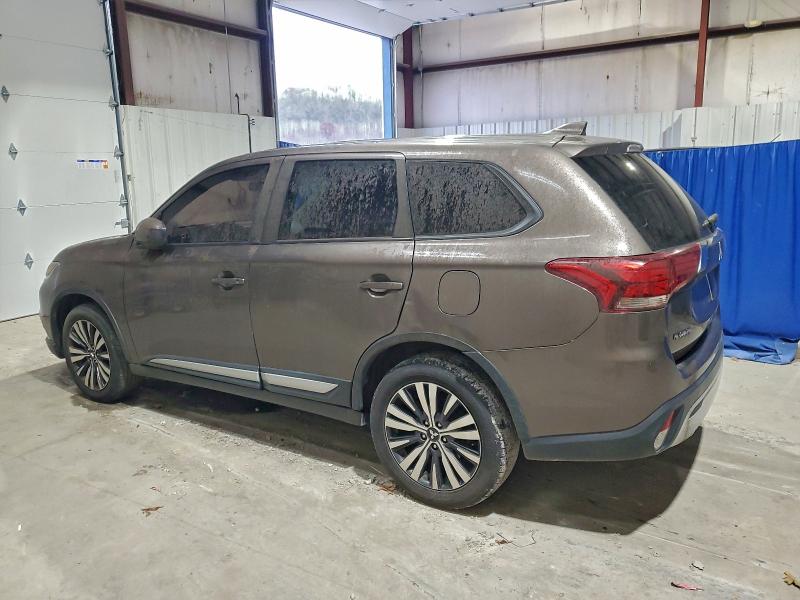 Photo 2 from auction – 2019 MITSUBISHI OUTLANDER with VIN JA4AZ3A33KZ015489