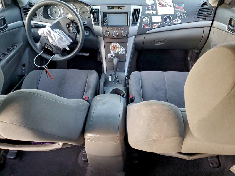 Photo 8 from auction – 2010 HYUNDAI SONATA GLS with VIN 5NPET4AC3AH656565