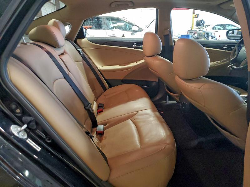 Photo 10 from auction – 2011 HYUNDAI SONATA SE with VIN 5NPEC4AC1BH123924