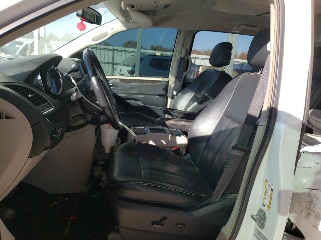 Photo 7 from auction – 2016 CHRYSLER TOWN & COU with VIN 2C4RC1BG0GR289296