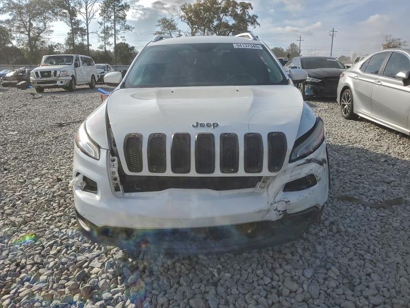 Photo 5 from auction – 2015 JEEP CHER 4D with VIN 1C4PJLCB8FW782015