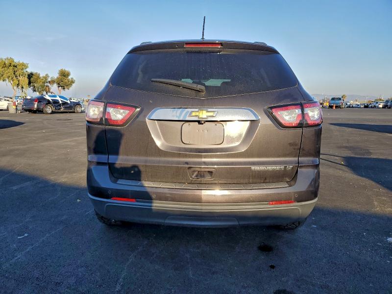 Photo 6 from auction – 2015 CHEVROLET TRAVERSE with VIN 1GNKRHKD1FJ161657