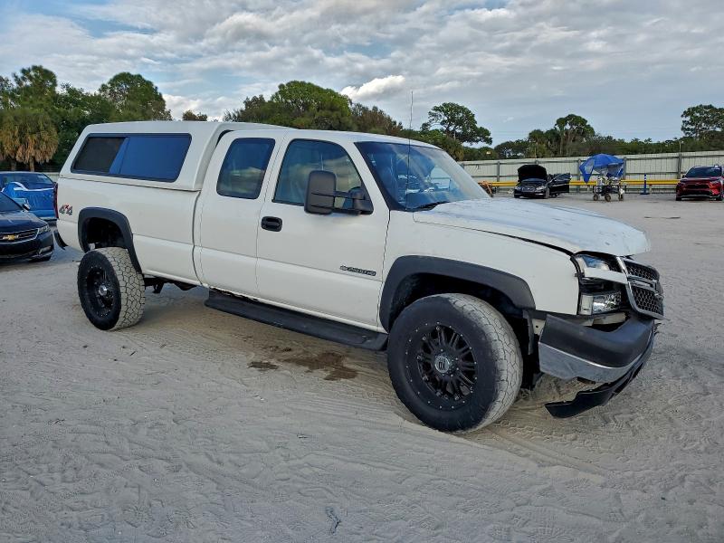 Photo 4 from auction – 2006 CHEVROLET SILVERADO with VIN 1GCHK29U06E267732