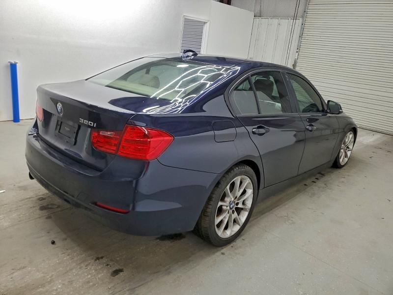 Photo 3 from auction – 2014 BMW 320 I with VIN WBA3B1C56EP680177