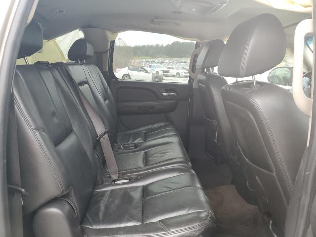 Photo 11 from auction – 2008 CHEVROLET SUBURBAN with VIN 1GNFC16018R277754