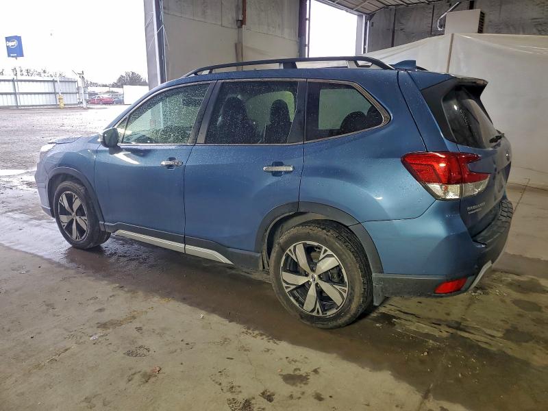 Photo 2 from auction – 2019 SUBARU FORESTER T with VIN JF2SKAWC7KH450535