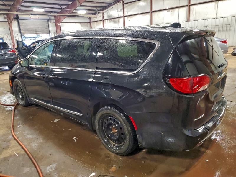 Photo 2 from auction – 2019 CHRYSLER PACIFICA T with VIN 2C4RC1BG4KR669721