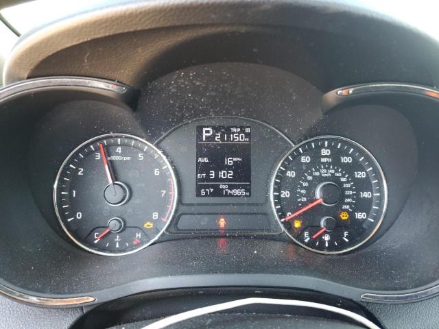 Photo 9 from auction – 2017 KIA FORTE LX with VIN 3KPFK4A75HE109547
