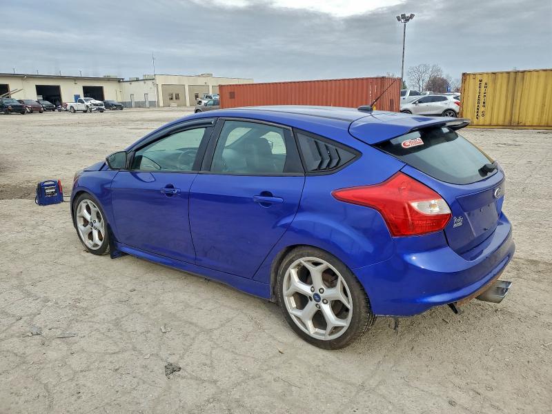 Photo 2 from auction – 2013 FORD FOCUS ST with VIN 1FADP3L93DL371205