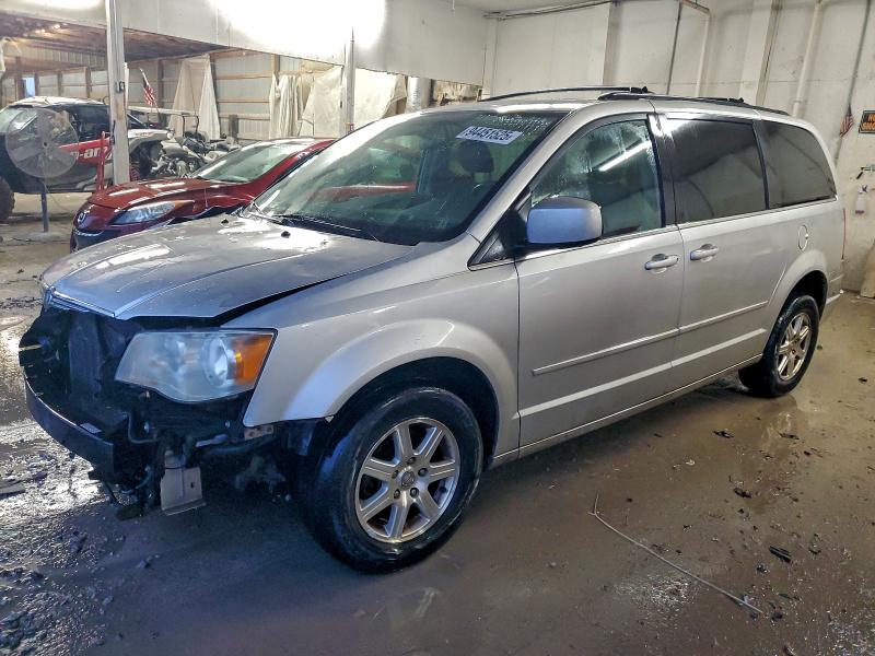 CHRYSLER TOWN & COU 2008 with VIN 2A8HR54PX8R757995 - Photo from auction