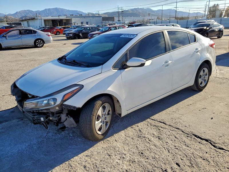 Photo 1 from auction – 2018 KIA FORTE LX with VIN 3KPFK4A79JE179333