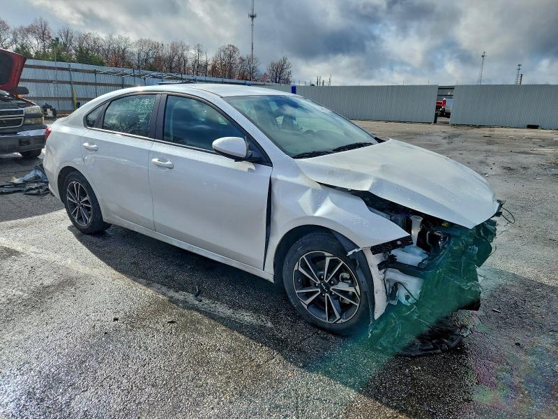 Photo 4 from auction – 2022 KIA FORTE FE with VIN 3KPF24AD5NE503325
