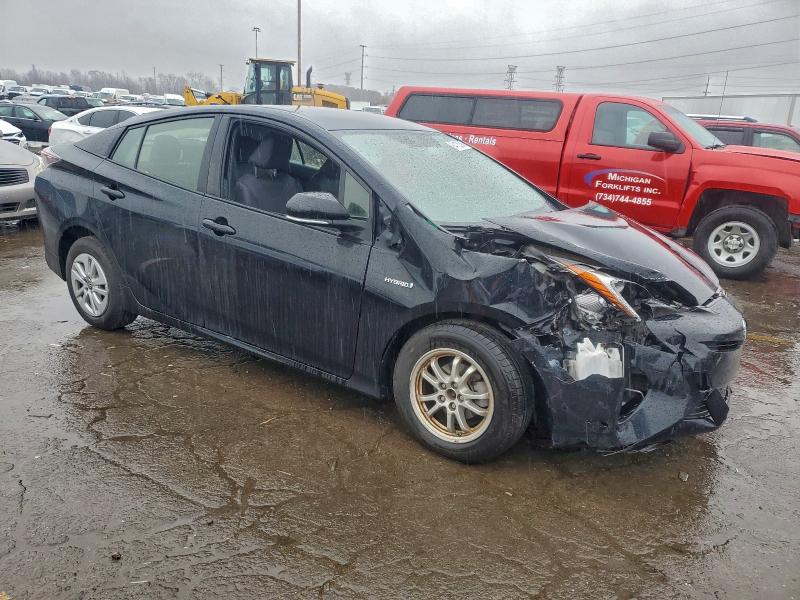 Photo 4 from auction – 2016 TOYOTA PRIUS with VIN JTDKBRFUXG3520149