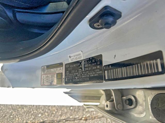 Photo 10 from auction – 2018 KIA FORTE LX with VIN 3KPFK4A76JE215219