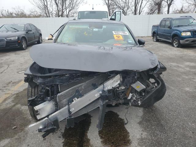 Photo 5 from auction – 2025 GENESIS G70 BASE with VIN KMTG34SC0SU153964
