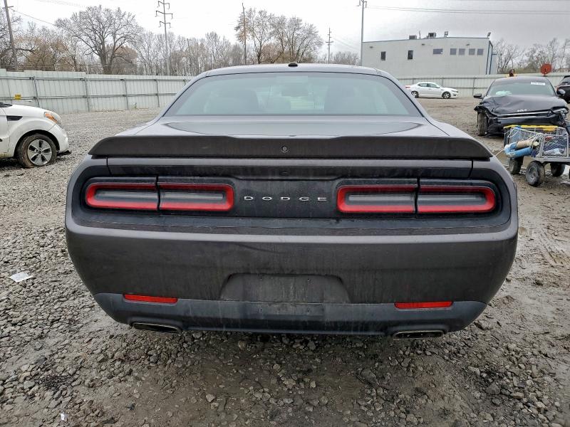 Photo 6 from auction – 2018 DODGE CHALLENGER with VIN 2C3CDZAG4JH138305