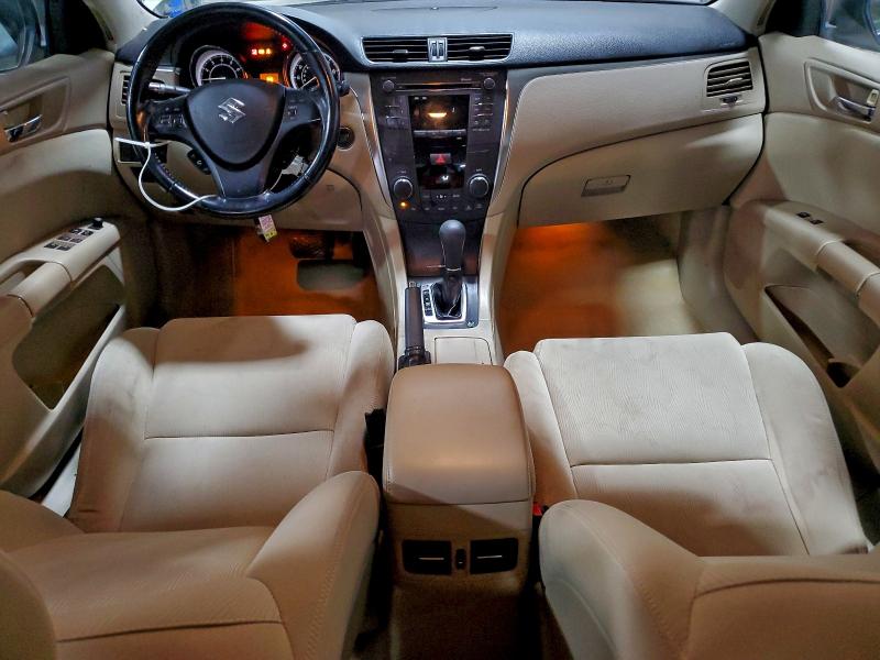 Photo 8 from auction – 2013 SUZUKI KIZASHI SE with VIN JS2RF9A3XD6100456