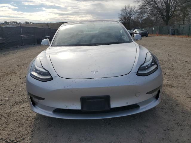 Photo 5 from auction – 2018 TESLA MODEL 3 with VIN 5YJ3E1EB7JF054476