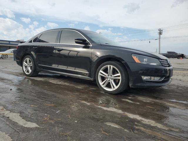 Photo 4 from auction – 2015 VOLKSWAGEN PASSAT SEL with VIN 1VWCT7A31FC007355