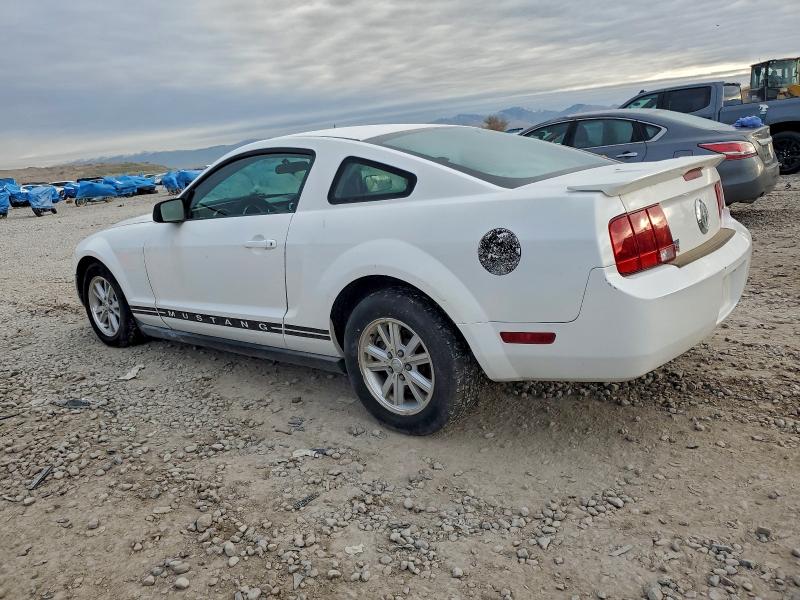 Photo 2 from auction – 2007 FORD MUSTANG with VIN 1ZVFT80N075273431