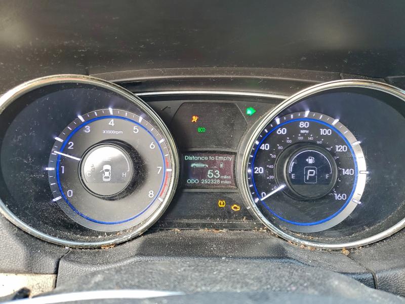 Photo 9 from auction – 2012 HYUNDAI SONATA SE with VIN 5NPEC4AC3CH417830