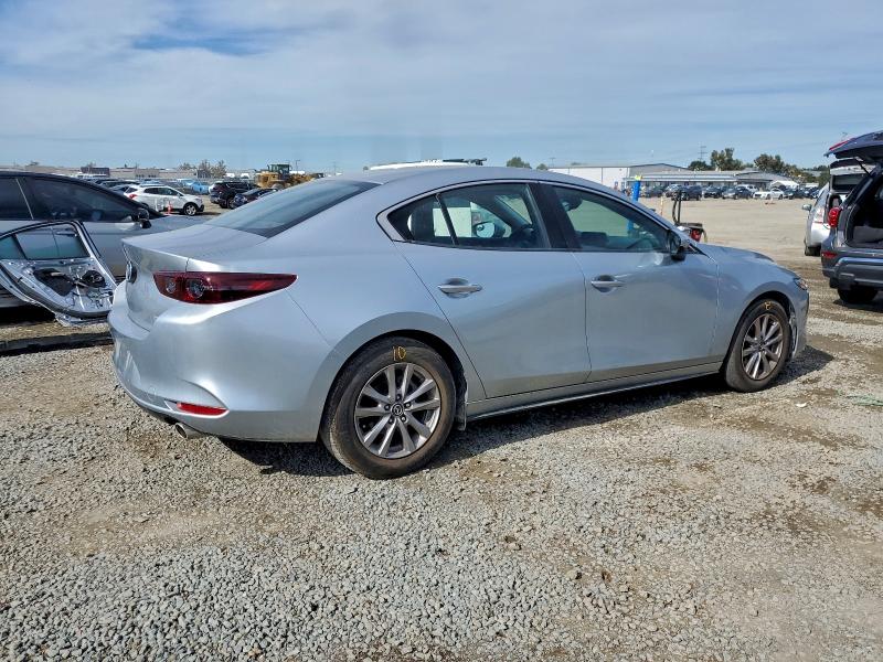 Photo 3 from auction – 2019 MAZDA 3 with VIN 3MZBPABL1KM111803