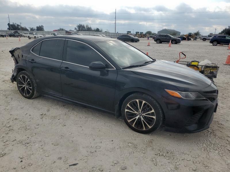 Photo 4 from auction – 2020 TOYOTA CAMRY with VIN 4T1G11AK2LU941962