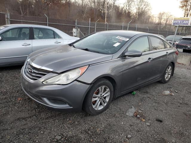 HYUNDAI SONATA GLS 2012 مع رقم تعريف المركبة 5NPEB4AC2CH428613 - صورة من المزاد