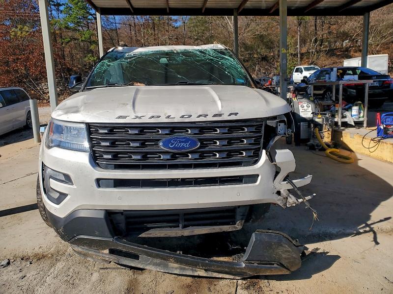 Photo 5 from auction – 2017 FORD EXPLORER X with VIN 1FM5K7D87HGE19356