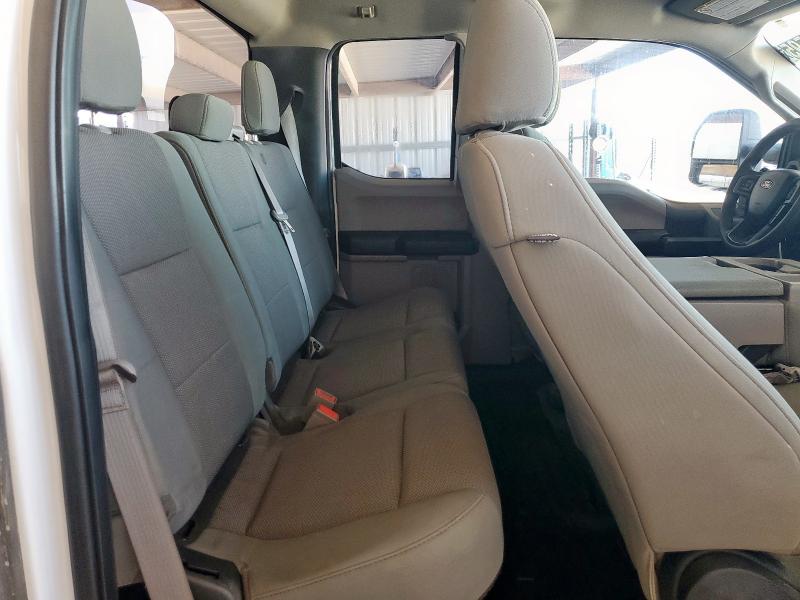 Photo 10 from auction – 2017 FORD F250 SUPER with VIN 1FT7X2B65HEF34228