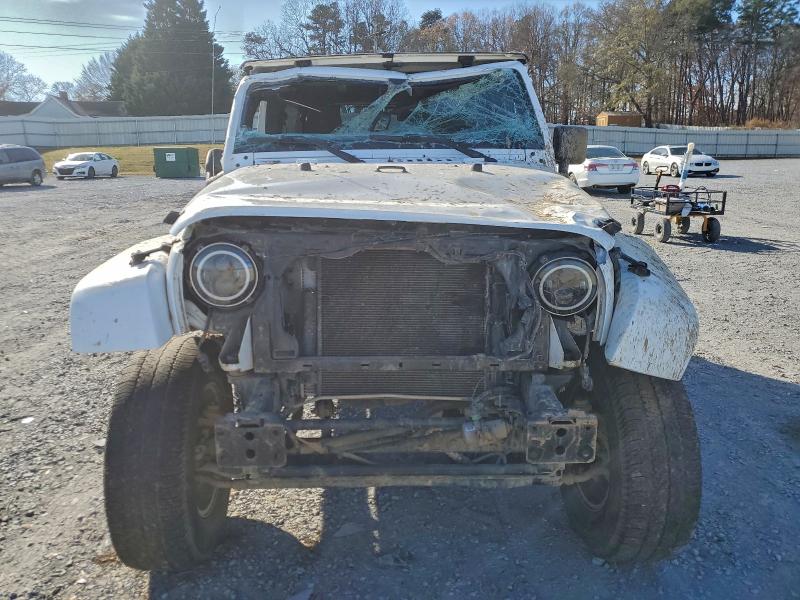 Photo 5 from auction – 2013 JEEP WRANGLER U with VIN 1C4BJWEG7DL647191
